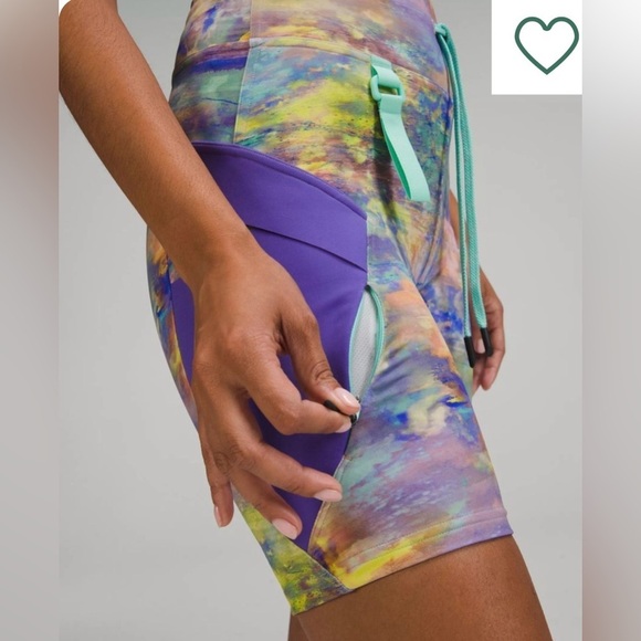 LULULEMON ~Cargo Super-High-Rise Hiking Shorts
Size 4 - Picture 2 of 11